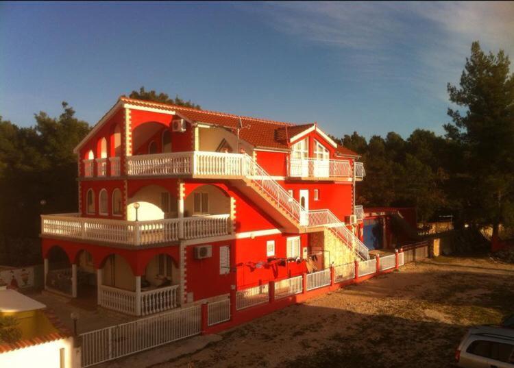 Lipovac Resort Ficus Bilice Bagian luar foto