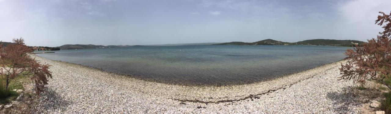 Lipovac Resort Ficus Bilice Bagian luar foto