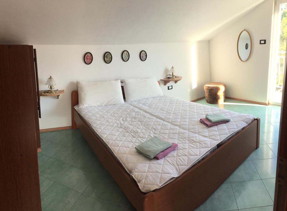 Lipovac Resort Ficus Bilice Bagian luar foto
