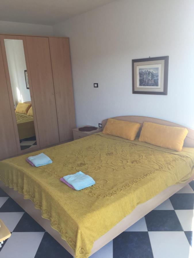 Lipovac Resort Ficus Bilice Bagian luar foto