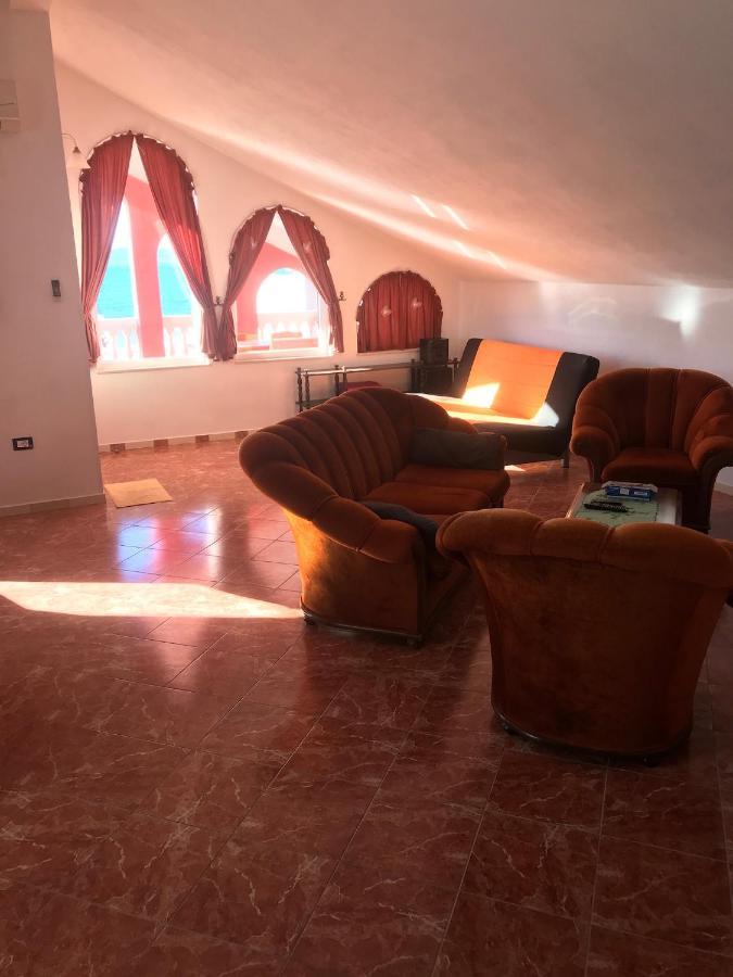 Lipovac Resort Ficus Bilice Bagian luar foto