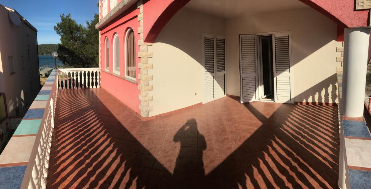 Lipovac Resort Ficus Bilice Bagian luar foto