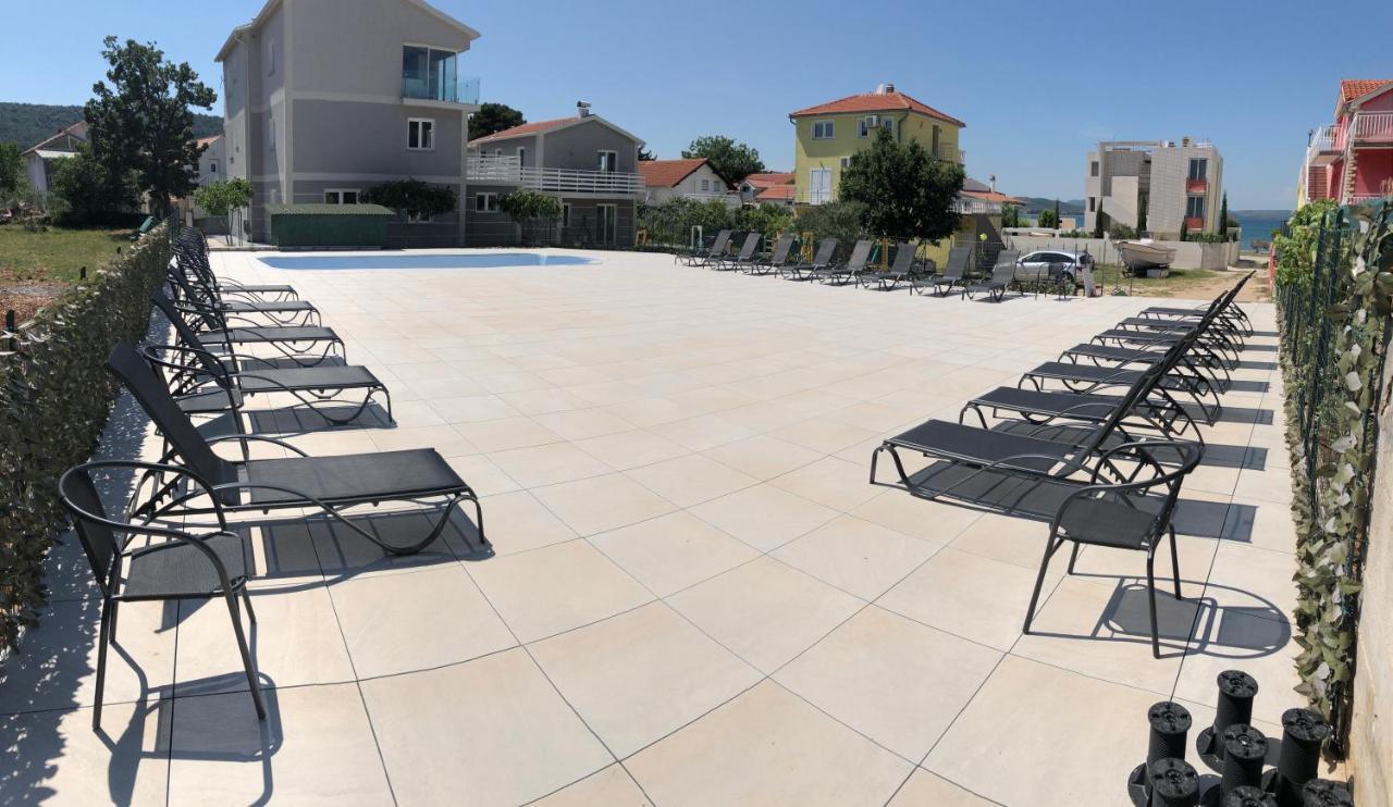 Lipovac Resort Ficus Bilice Bagian luar foto