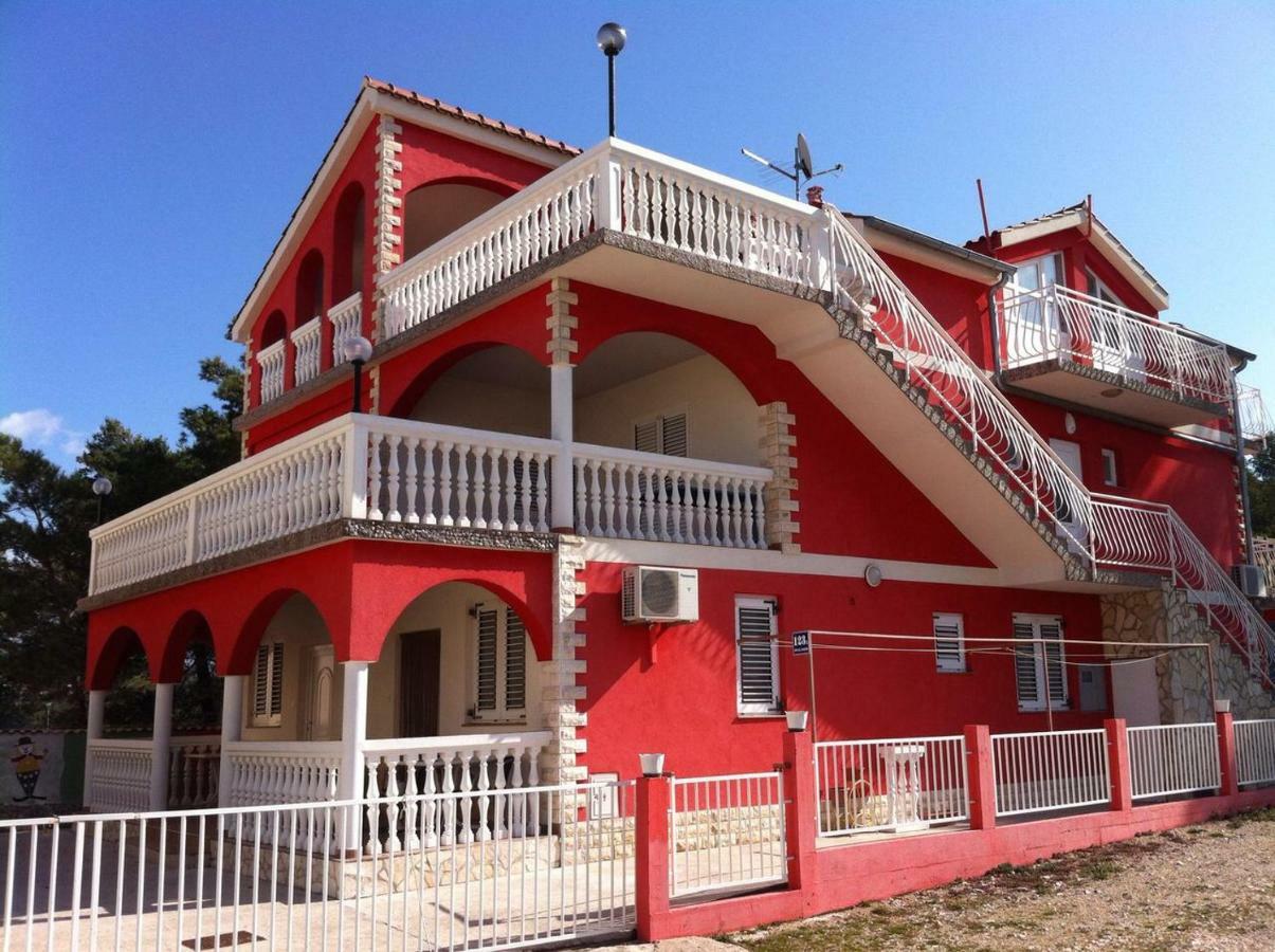 Lipovac Resort Ficus Bilice Bagian luar foto
